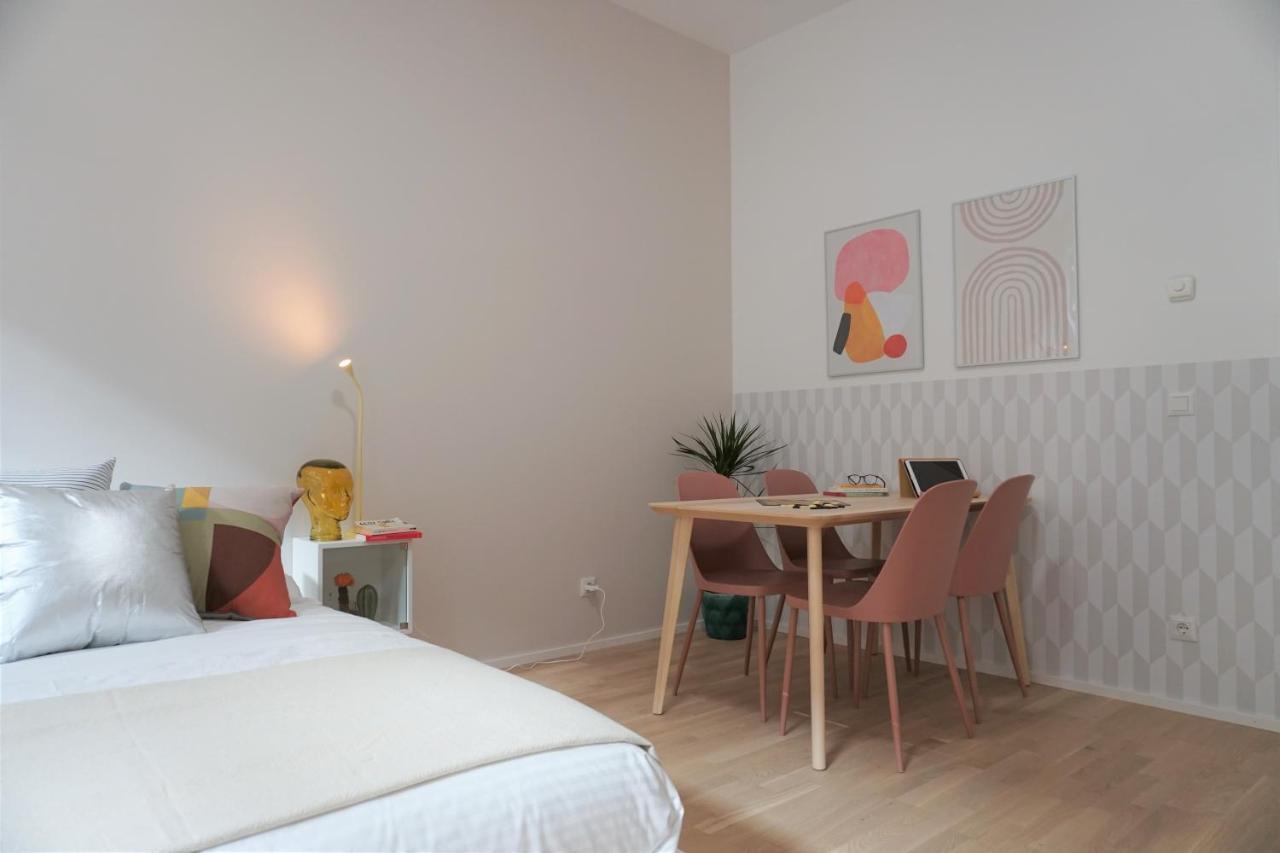 Apartament Modern 2br - Full Kitchen - Schoenbrunn Area - 15 Mins To Center *