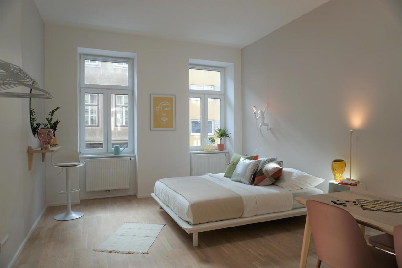 Apartament Modern 2br - Full Kitchen - Schoenbrunn Area - 15 Mins To Center