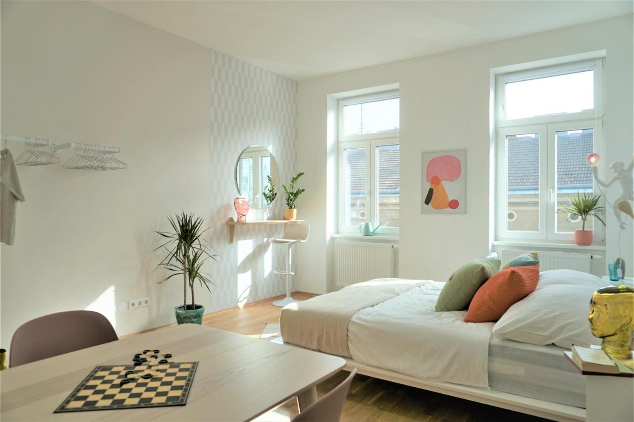 Apartament Modern 2br - Full Kitchen - Schoenbrunn Area - 15 Mins To Center