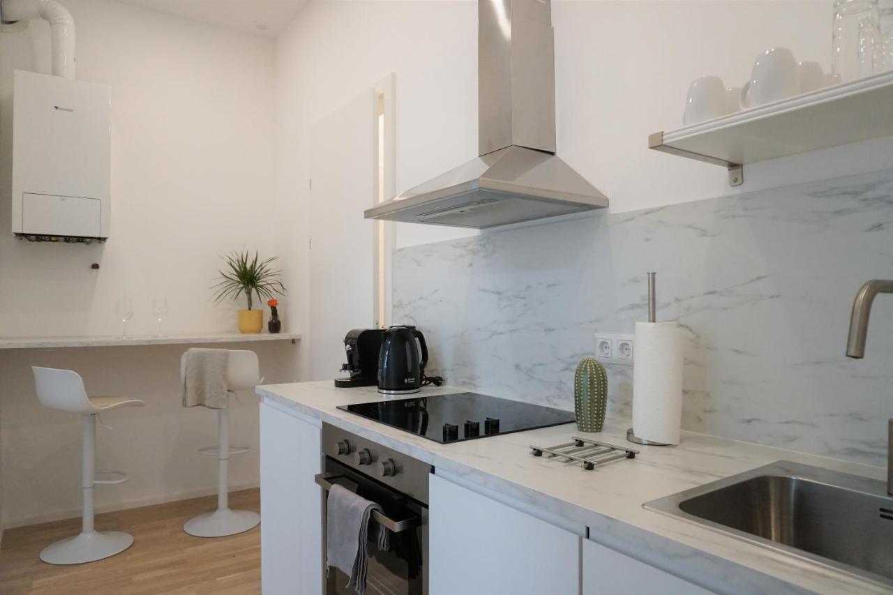 Modern 2br - Full Kitchen - Schoenbrunn Area - 15 Mins To Center Apartament Wiedeń