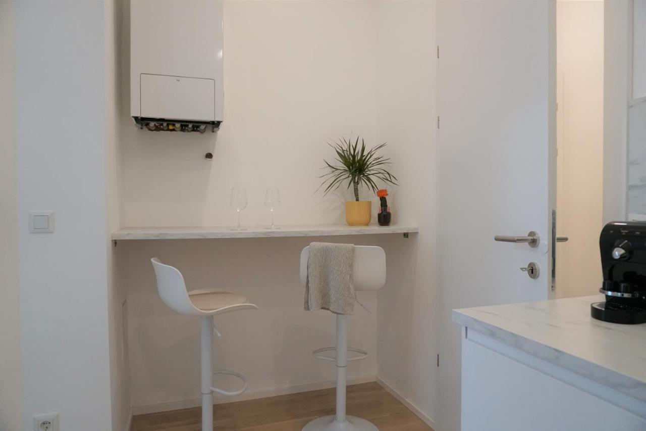Modern 2br - Full Kitchen - Schoenbrunn Area - 15 Mins To Center Apartament Wiedeń
