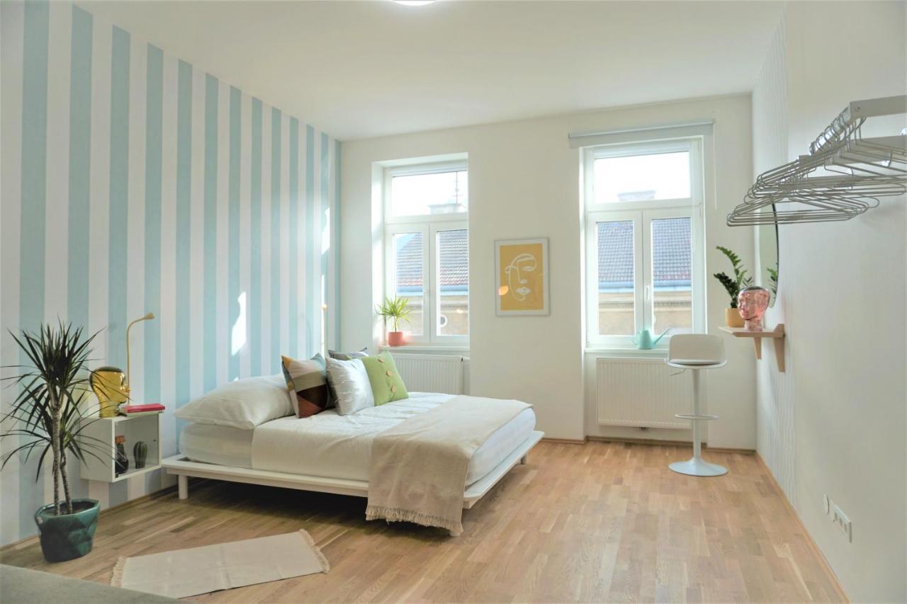 Apartament Modern 2br - Full Kitchen - Schoenbrunn Area - 15 Mins To Center